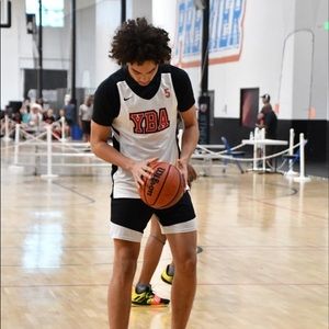 Meet your Posher, Elijah